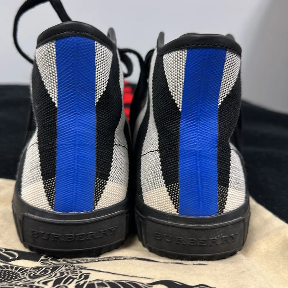 Authentic Burberry Kirk High Top Sneaker - Picture 2 of 5